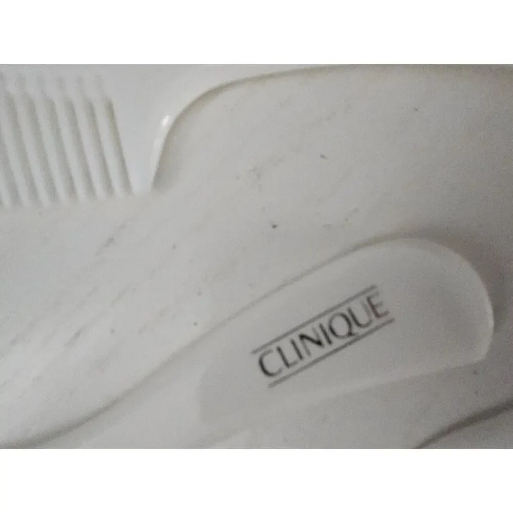 Vintage Clinique Hair Comb Wide Tooth Detangling White Hard Plastic Set‎ Of 3